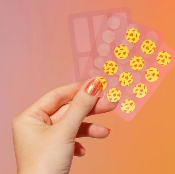 2/$35! Sweet Chef Carrot ginger blemish rescue patches - Picture 3 of 9